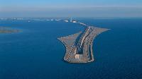 Ngắm vẻ đẹp cây cầu biến mất giữa biển nối Đan Mạch và Thụy Điển